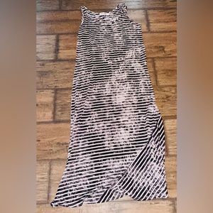 Okay Okay!! Tye Dye with stripes! Maxi Dress!